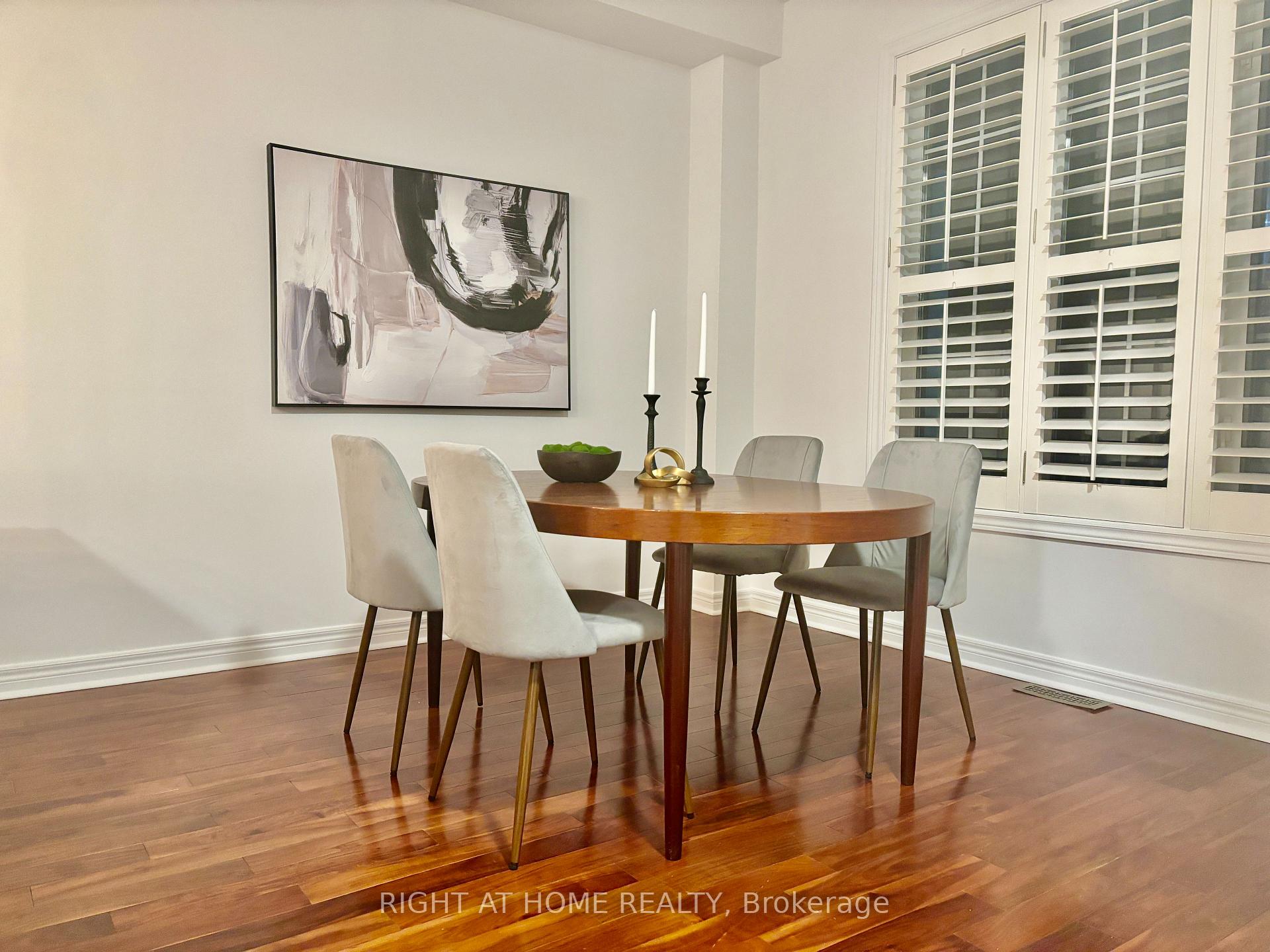 Photo 6 of 89 Watkins Glen Crescent, Aurora, Bayview Wellington — HOMEH
