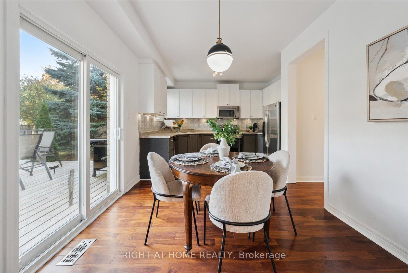Photo 8 of 89 Watkins Glen Crescent, Aurora, Bayview Wellington — HOMEH