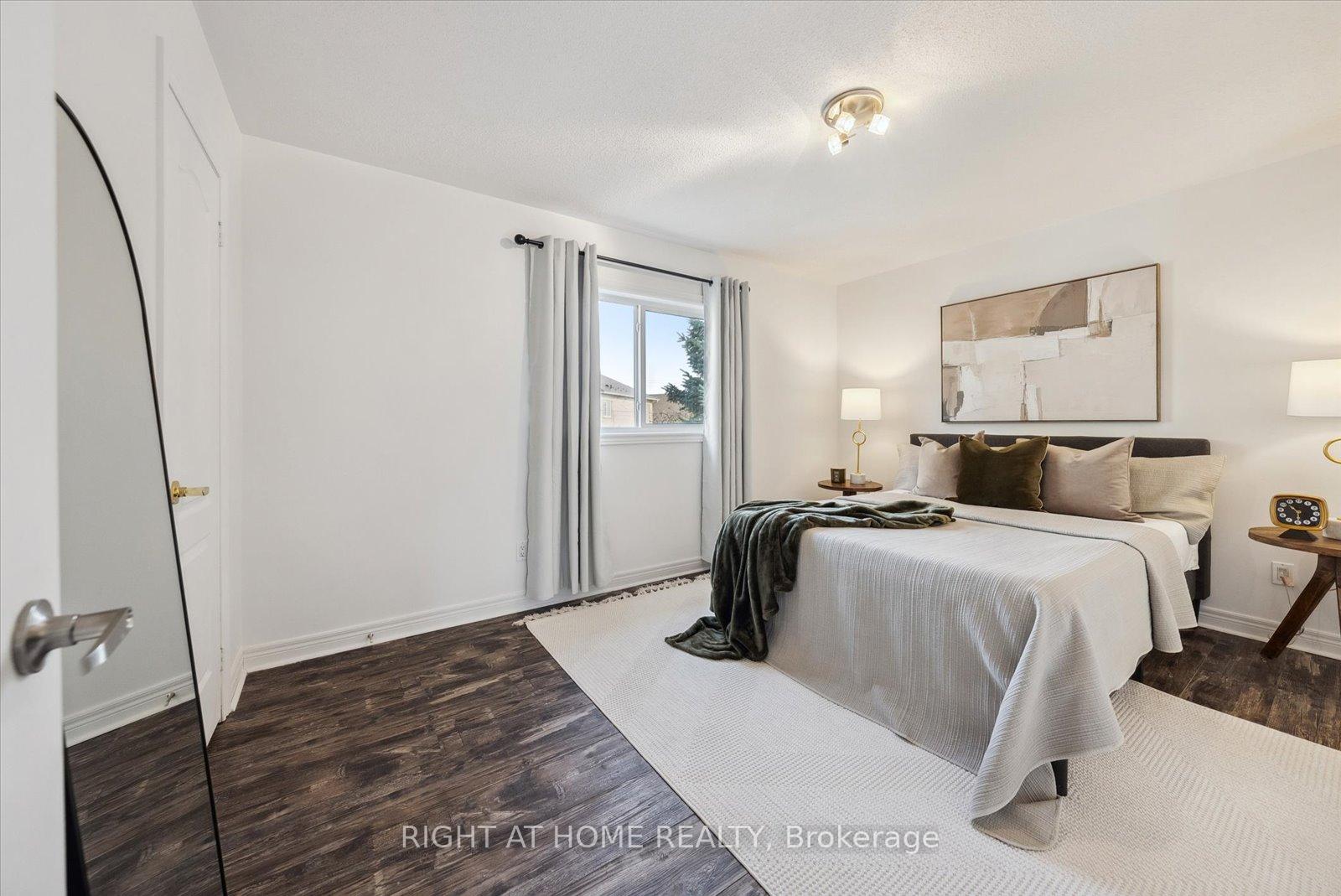 Photo 13 of 89 Watkins Glen Crescent, Aurora, Bayview Wellington — HOMEH