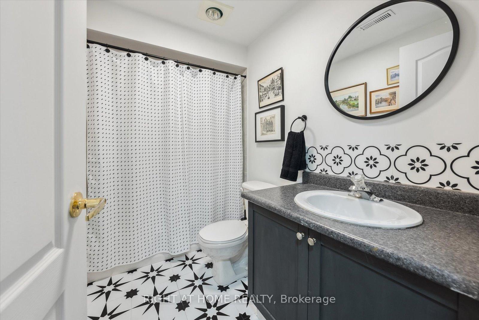 Photo 26 of 89 Watkins Glen Crescent, Aurora, Bayview Wellington — HOMEH