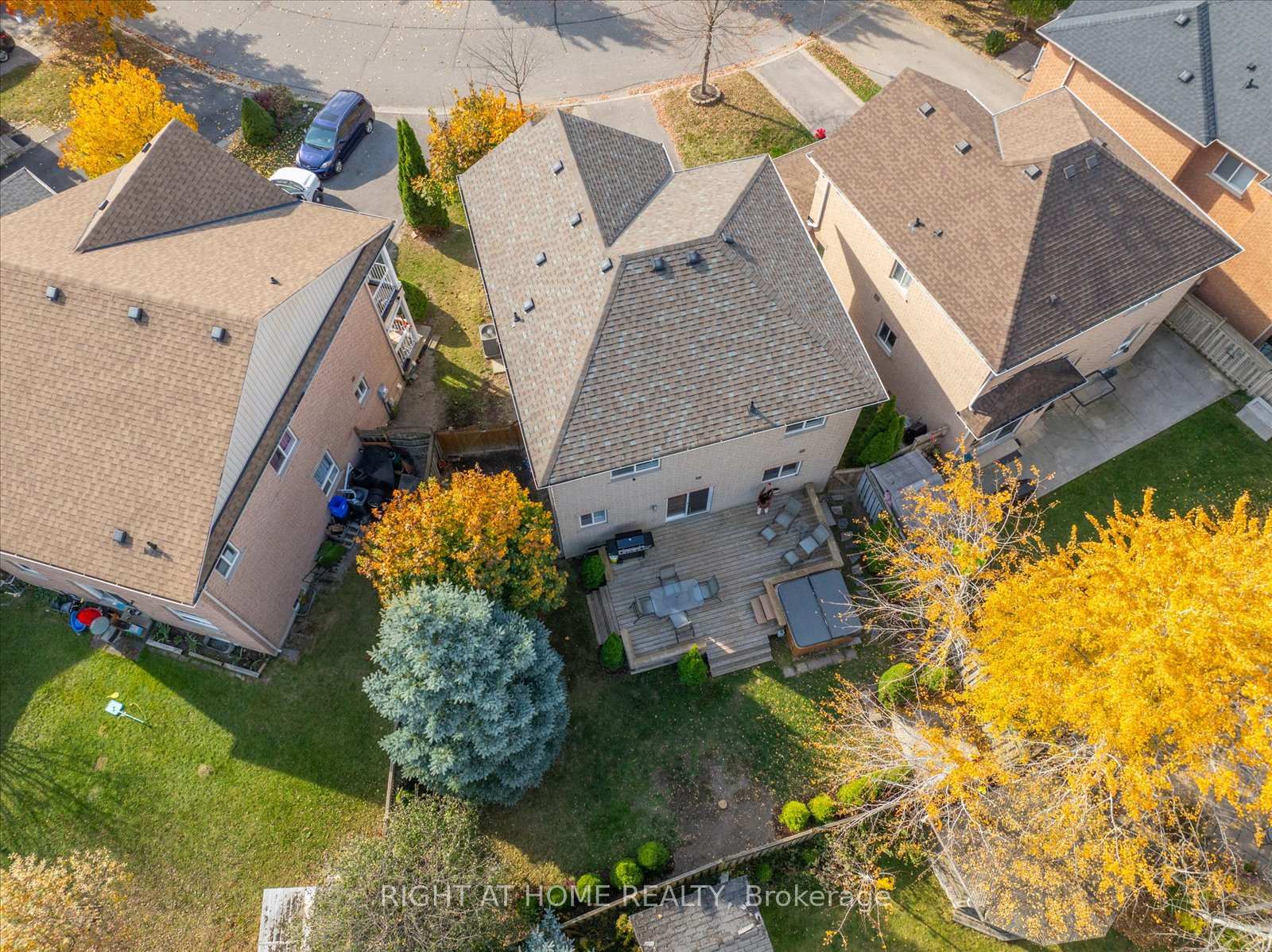 Photo 31 of 89 Watkins Glen Crescent, Aurora, Bayview Wellington — HOMEH