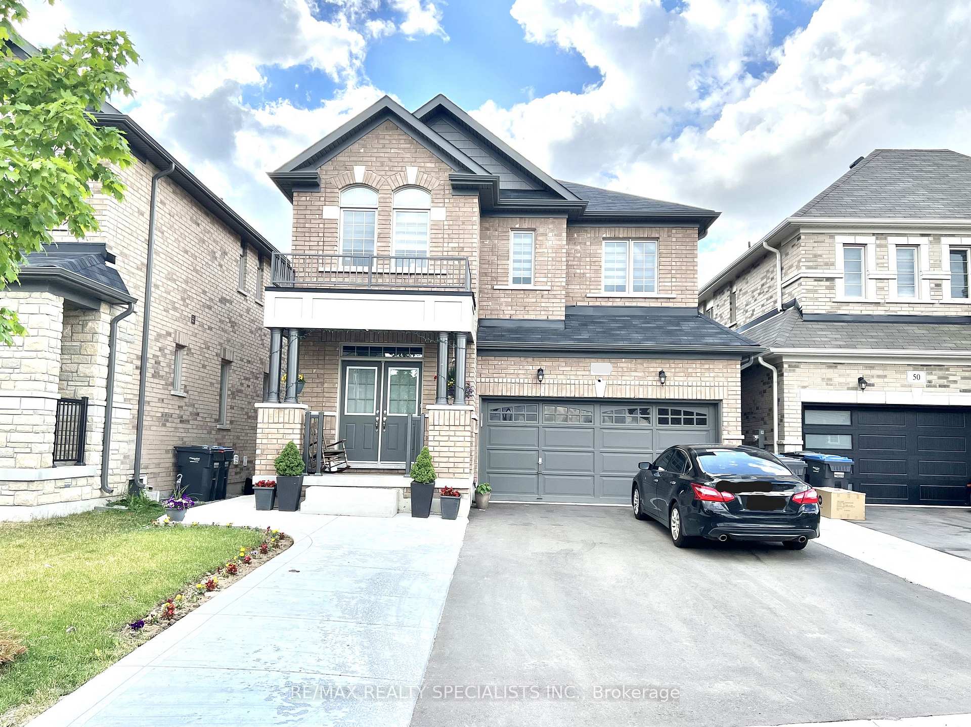 Photo 1 of Unit Upper Level, 52 Deer Ridge Trail, Caledon, Rural Caledon — HOMEH