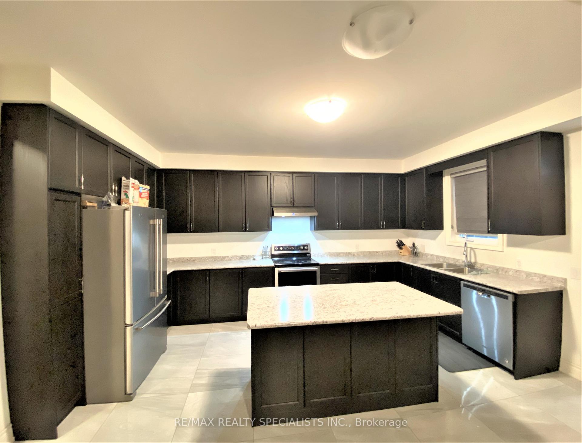 Photo 8 of Unit Upper Level, 52 Deer Ridge Trail, Caledon, Rural Caledon — HOMEH