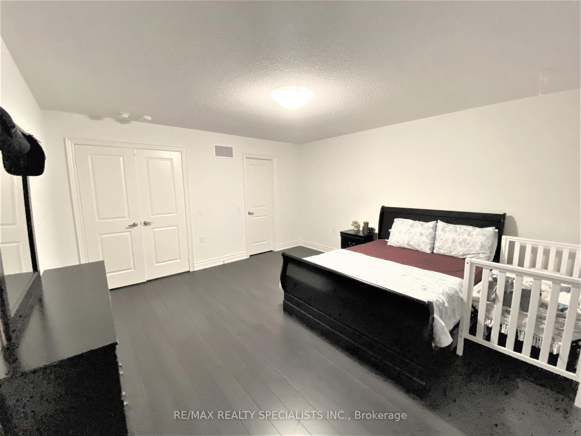 Photo 15 of Unit Upper Level, 52 Deer Ridge Trail, Caledon, Rural Caledon — HOMEH