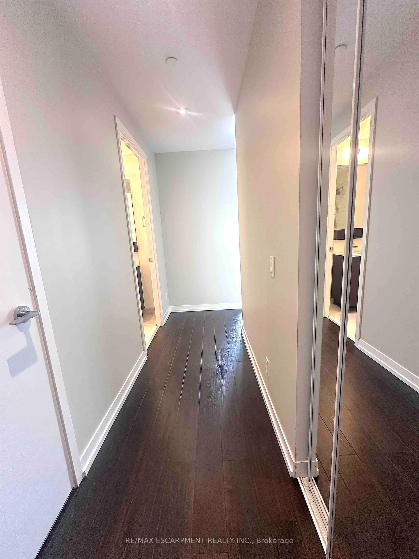 Photo 3 of Unit 3706, 5 Buttermill Avenue, Vaughan, Vaughan Corporate Centre — HOMEH
