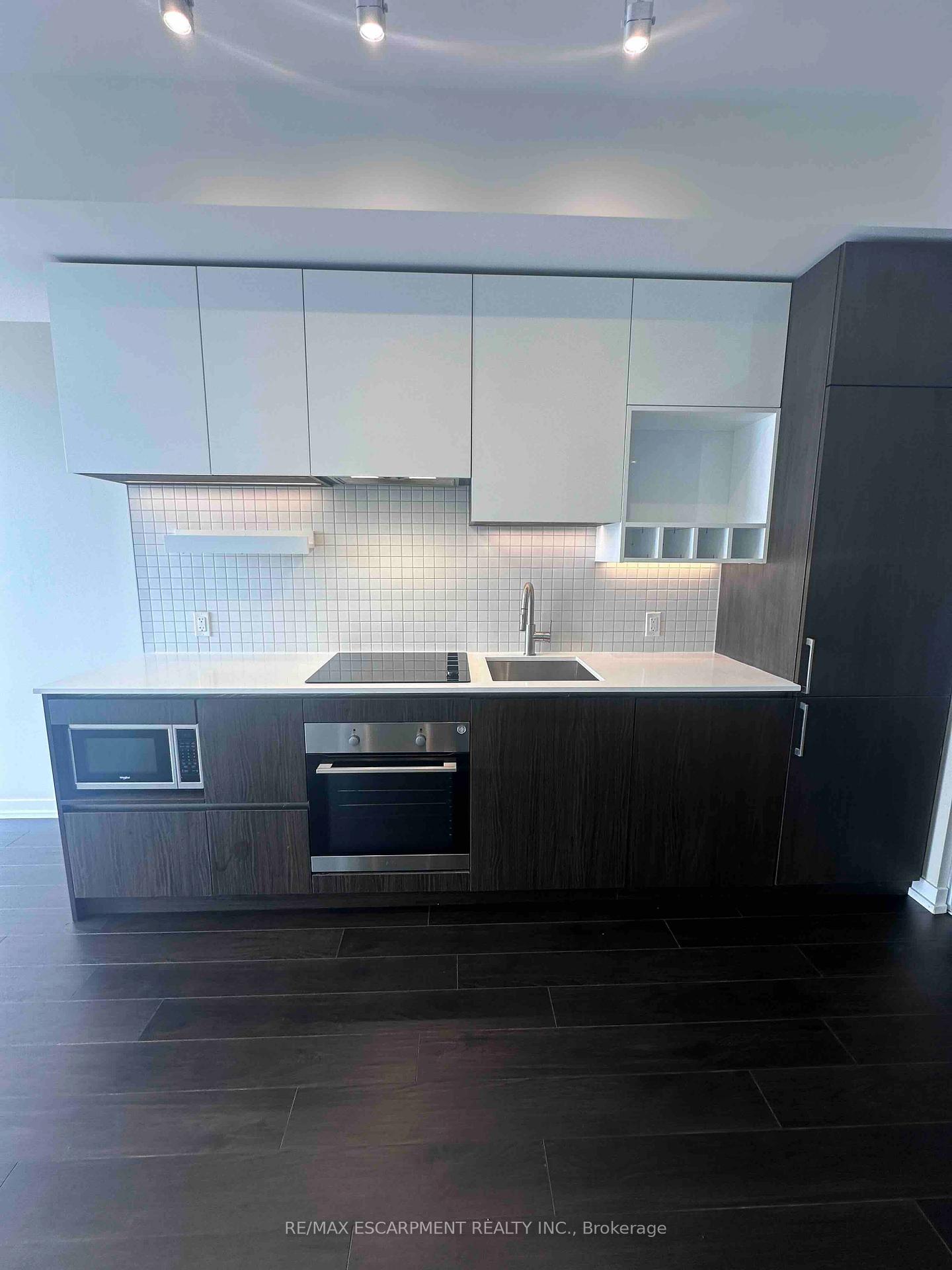 Photo 7 of Unit 3706, 5 Buttermill Avenue, Vaughan, Vaughan Corporate Centre — HOMEH