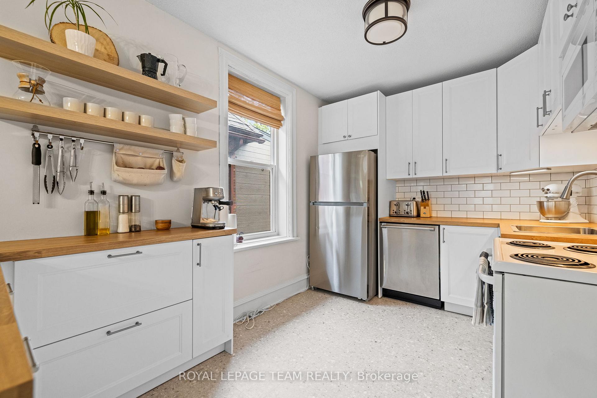 Photo 15 of 26 Third Avenue, Ottawa, Glebe — HOMEH