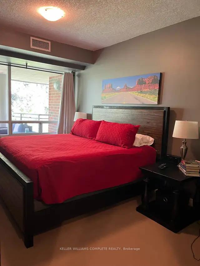 Photo 6 of Unit PH15, 125 Wilson Street W, Hamilton, Ancaster — HOMEH