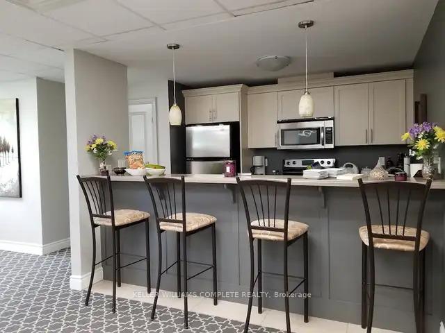 Photo 12 of Unit PH15, 125 Wilson Street W, Hamilton, Ancaster — HOMEH