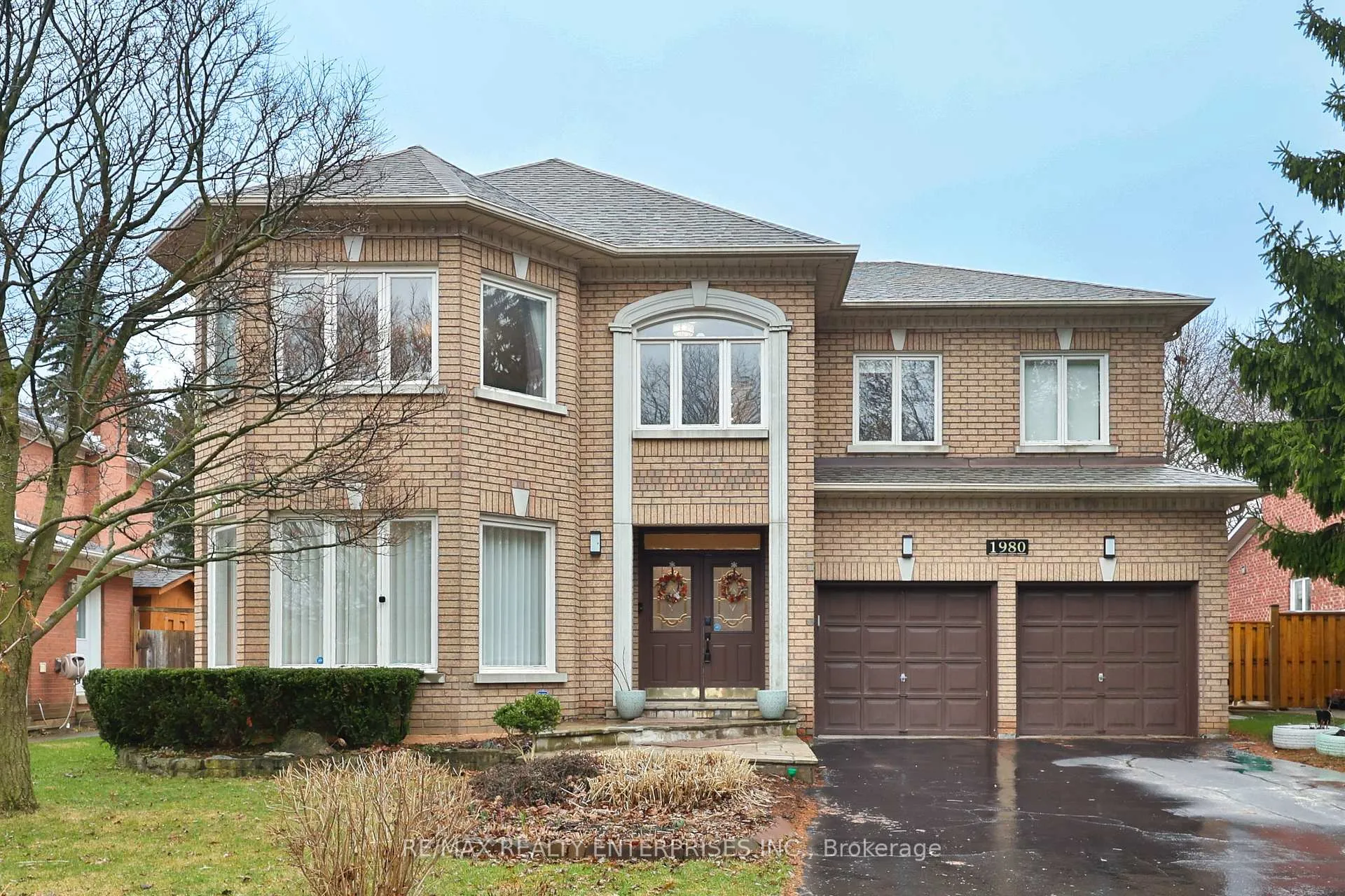 Photo 2 of 1980 Calgary Court, Mississauga, Lorne Park — HOMEH