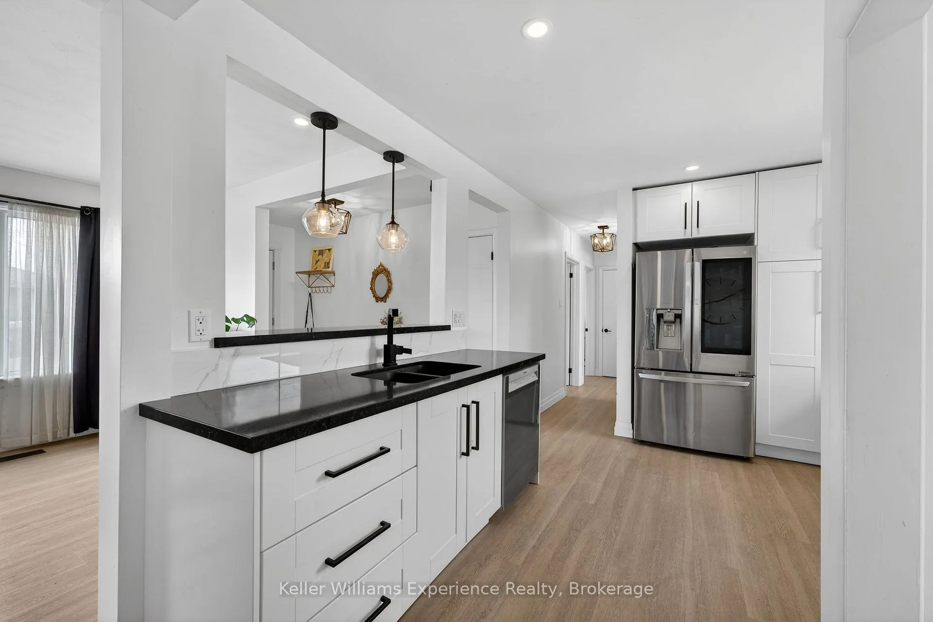 Photo 5 of 106 Nelson Street, Barrie, Codrington — HOMEH