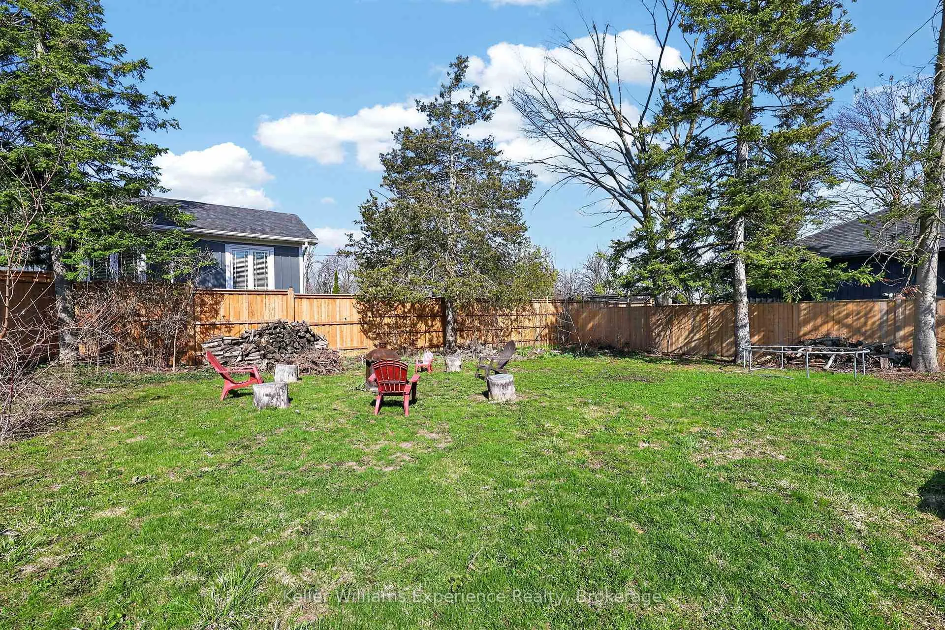 Photo 46 of 106 Nelson Street, Barrie, Codrington — HOMEH