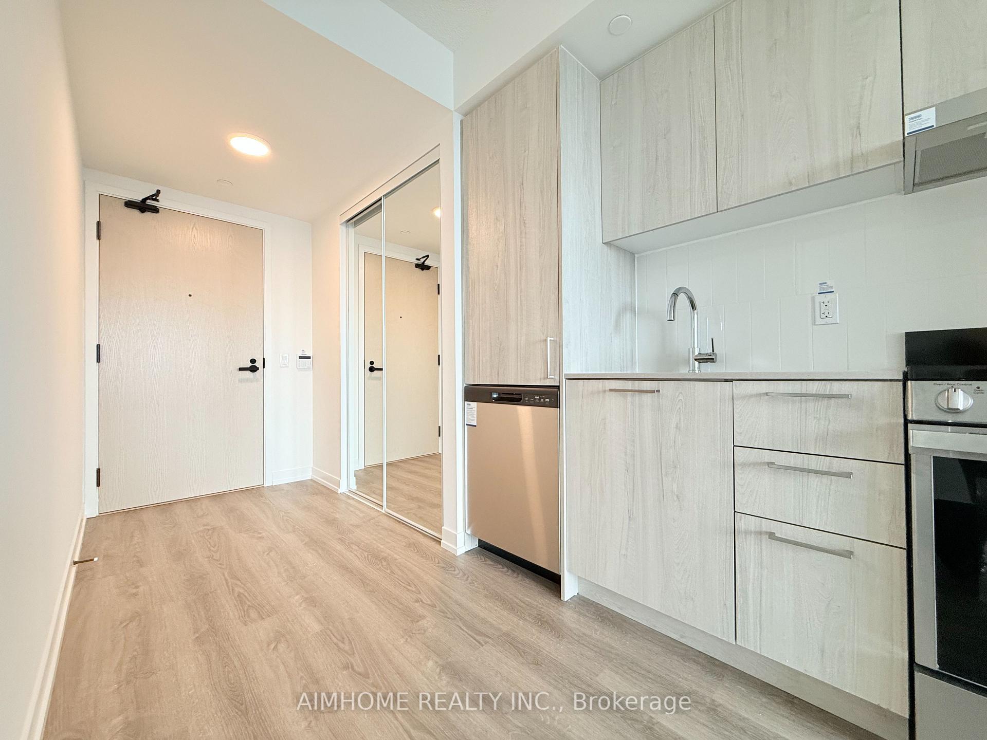 Photo 2 of Unit 3808, 195 Commerce Street, Vaughan, Vaughan Corporate Centre — HOMEH