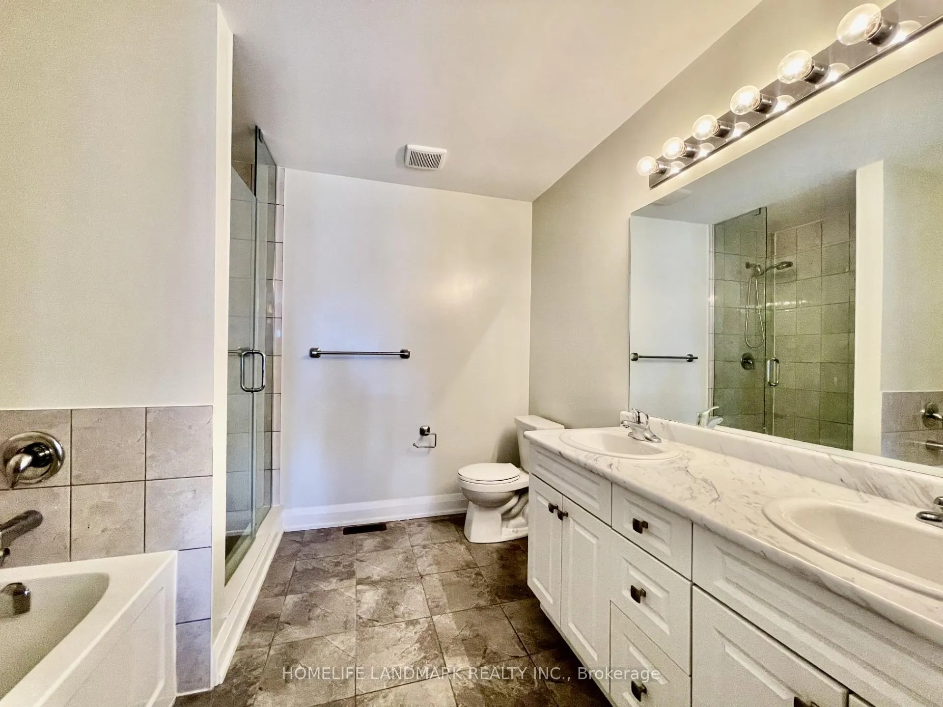 Photo 9 of Unit Upper Unit, 33 Olympic Gate, Barrie, Rural Barrie Southwest — HOMEH