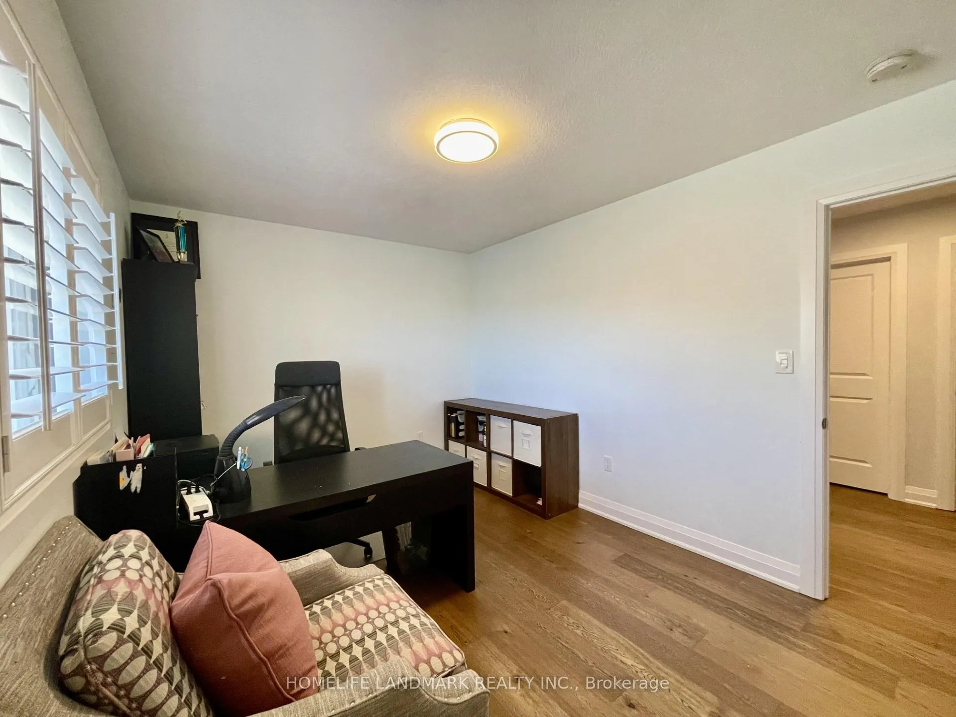 Photo 12 of Unit Upper Unit, 33 Olympic Gate, Barrie, Rural Barrie Southwest — HOMEH