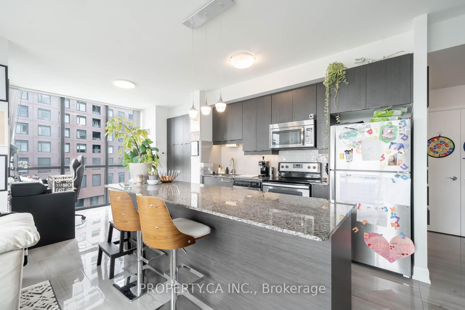 Photo 6 of Unit 3403, 2910 Highway 7 Road, Vaughan, Concord — HOMEH