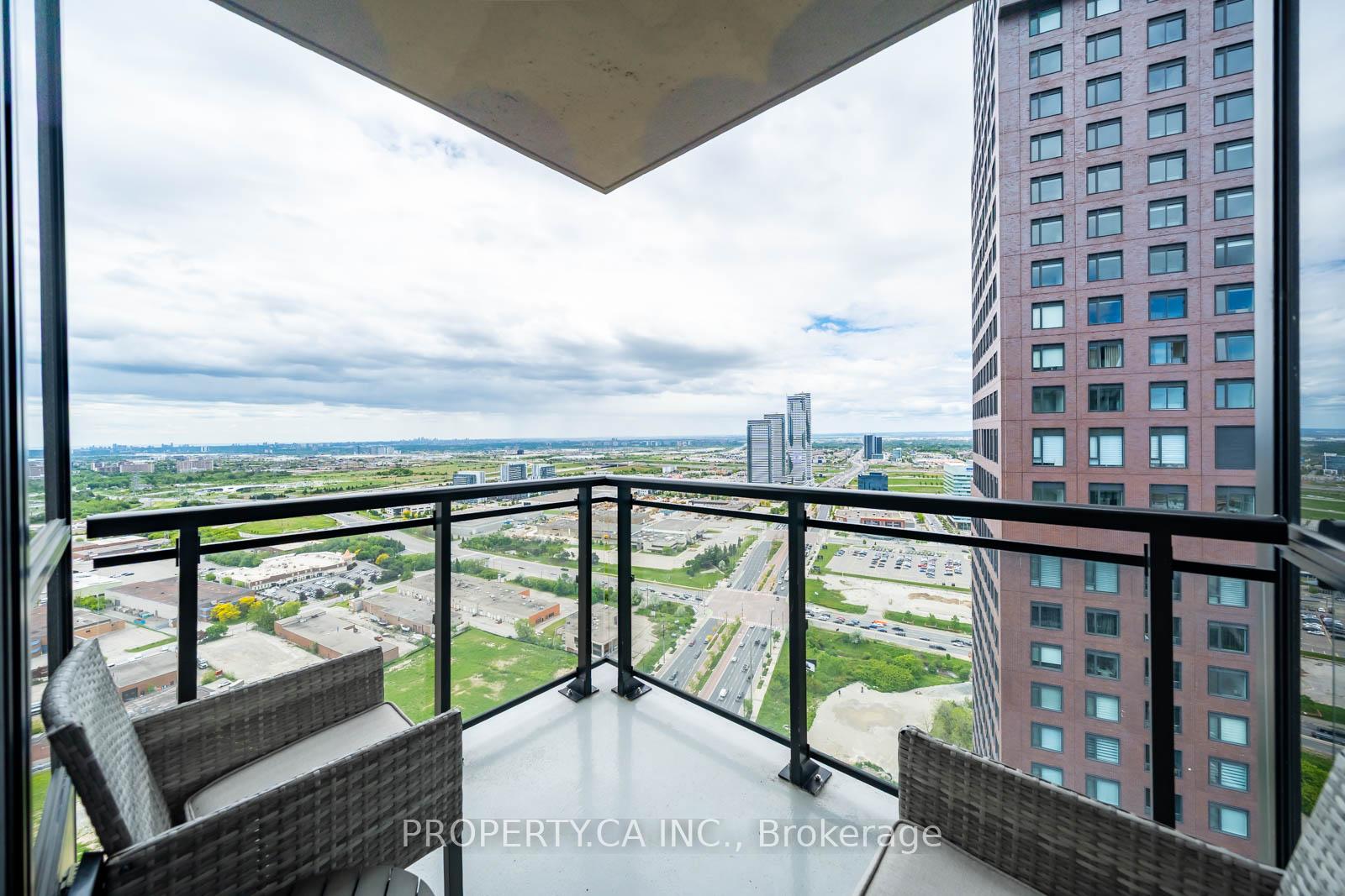 Photo 15 of Unit 3403, 2910 Highway 7 Road, Vaughan, Concord — HOMEH