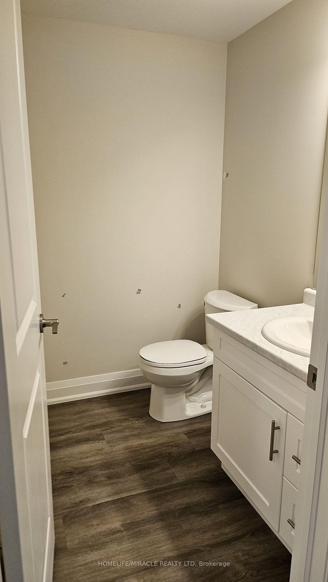 Photo 14 of Unit 216, 118 Summersides Boulevard, Pelham, Fonthill — HOMEH