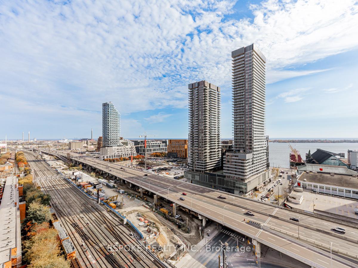 Photo 14 of Unit 1810, 1 Market Street, Toronto, Waterfront Communities — HOMEH