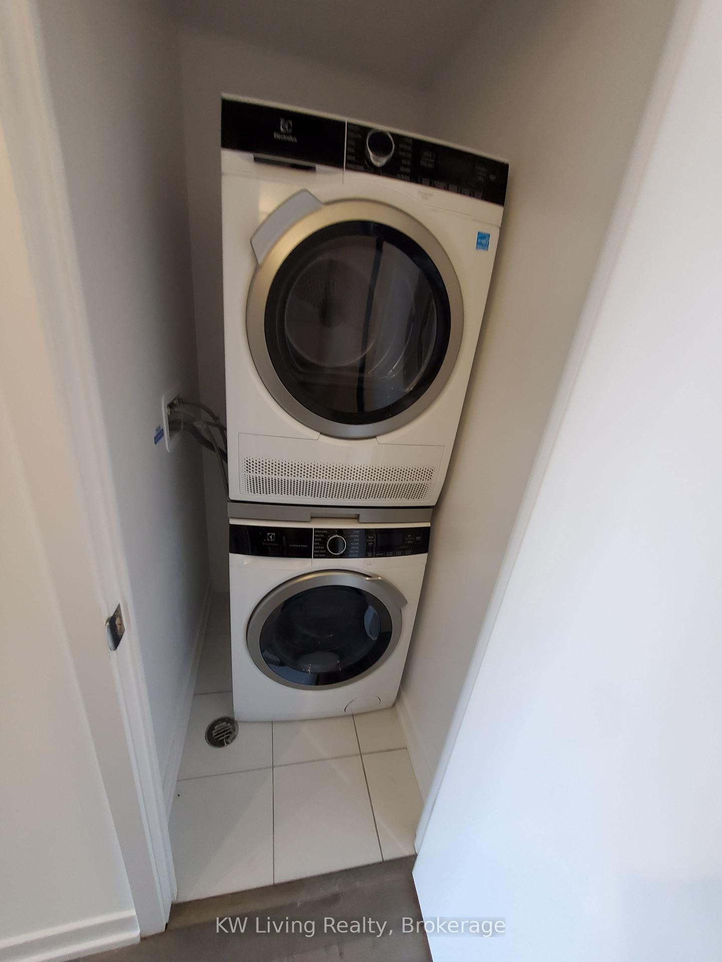 Photo 9 of Unit 1710, 219 Dundas Street E, Toronto, Church-Yonge Corridor — HOMEH