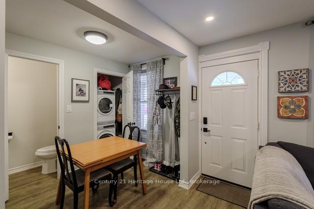 Photo 7 of 80 West River Street, Brant, Paris — HOMEH