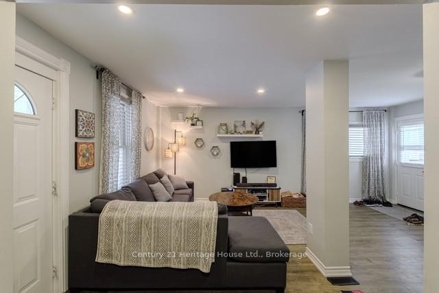 Photo 10 of 80 West River Street, Brant, Paris — HOMEH