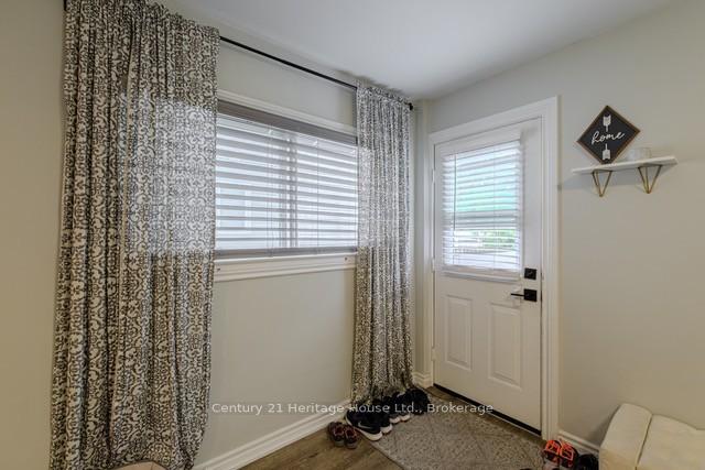 Photo 13 of 80 West River Street, Brant, Paris — HOMEH