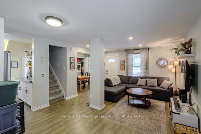 Photo 14 of 80 West River Street, Brant, Paris — HOMEH