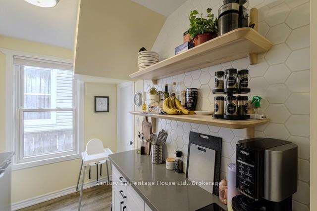 Photo 16 of 80 West River Street, Brant, Paris — HOMEH
