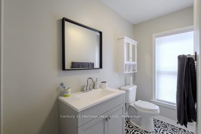 Photo 19 of 80 West River Street, Brant, Paris — HOMEH