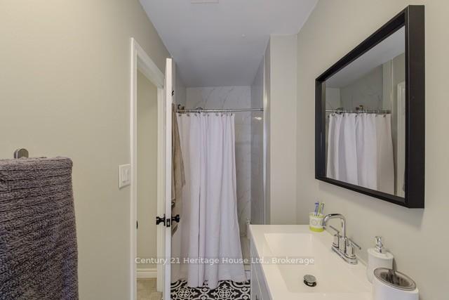 Photo 20 of 80 West River Street, Brant, Paris — HOMEH