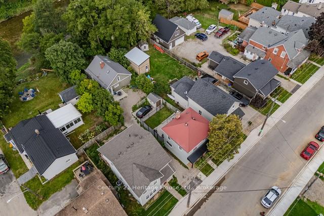 Photo 32 of 80 West River Street, Brant, Paris — HOMEH