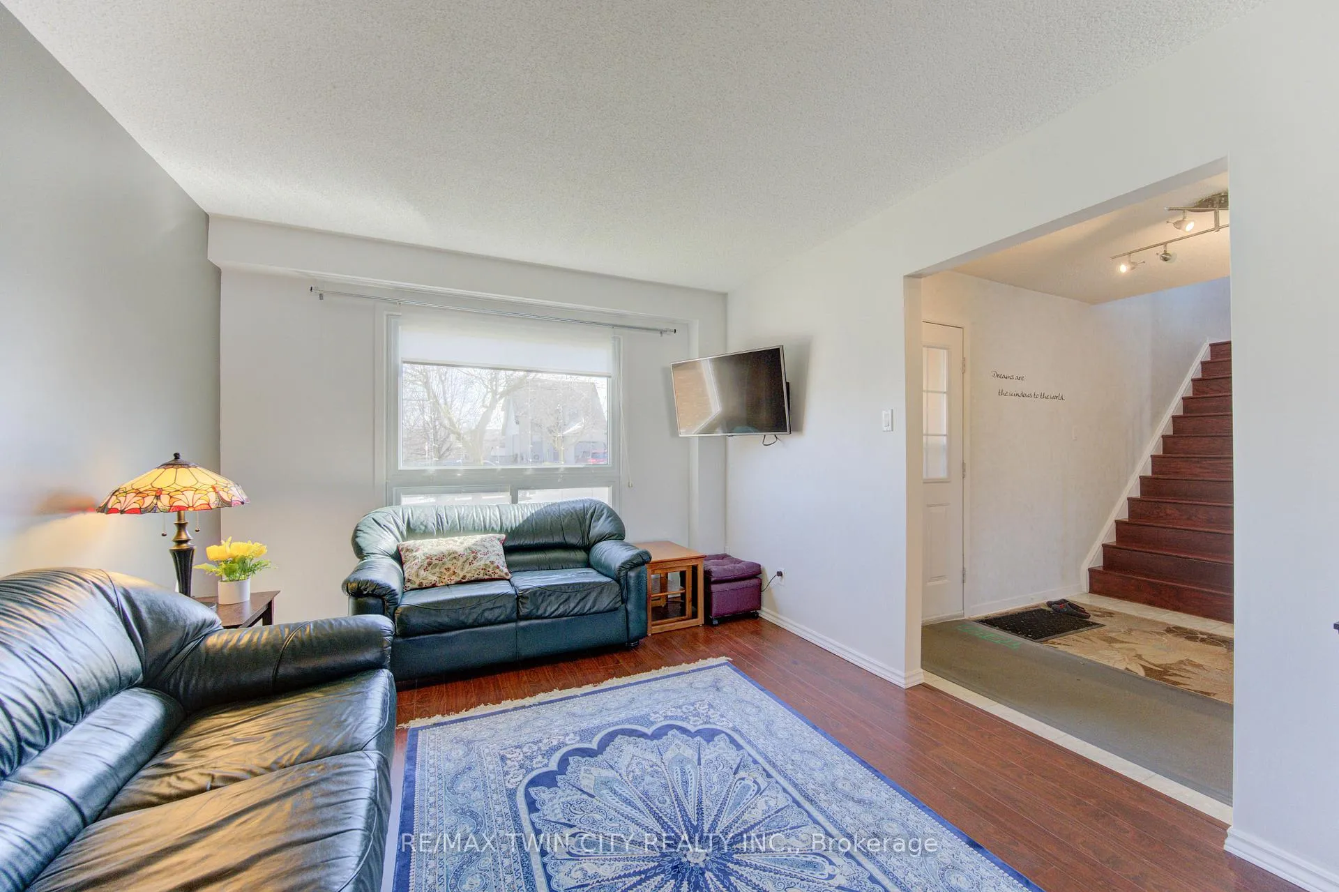 Photo 6 of 498 Thorndale Drive, Waterloo — HOMEH