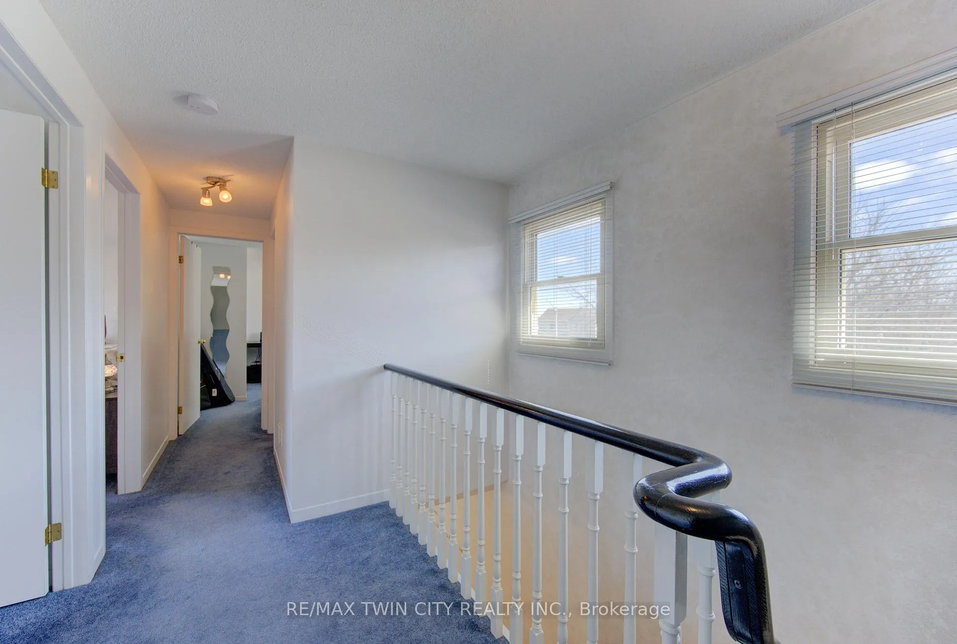 Photo 19 of 498 Thorndale Drive, Waterloo — HOMEH