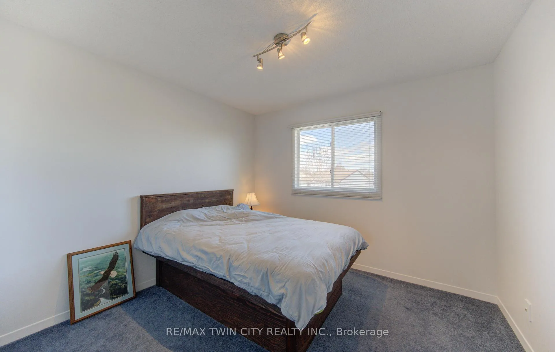Photo 20 of 498 Thorndale Drive, Waterloo — HOMEH