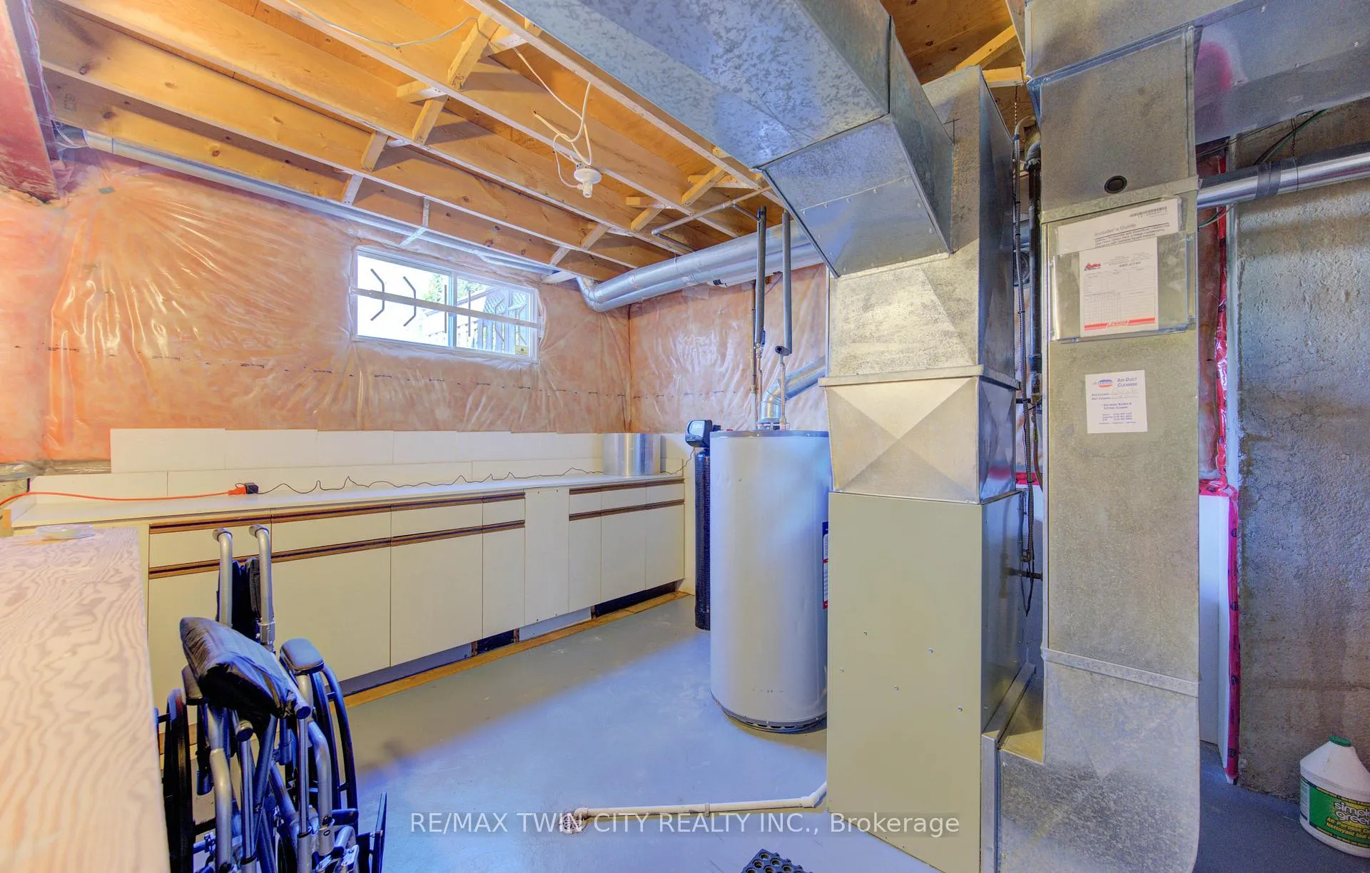 Photo 30 of 498 Thorndale Drive, Waterloo — HOMEH