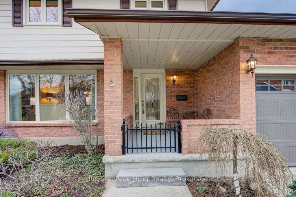 Photo 3 of 84 Franklin Drive, Stratford — HOMEH