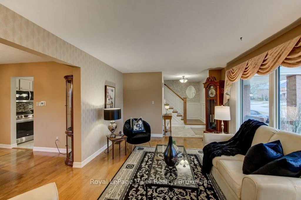 Photo 9 of 84 Franklin Drive, Stratford — HOMEH