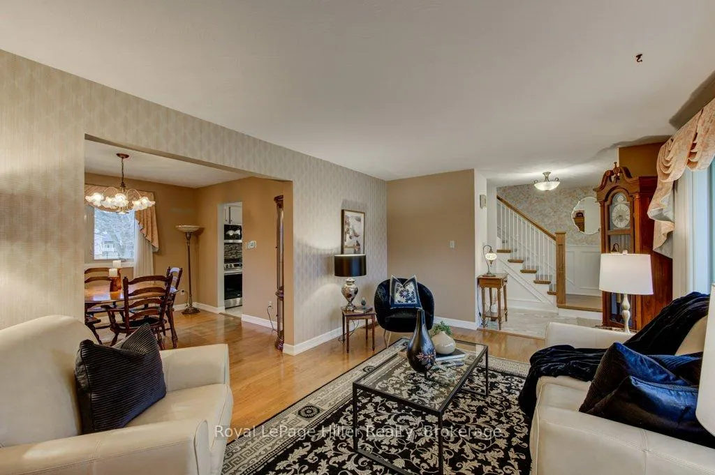 Photo 10 of 84 Franklin Drive, Stratford — HOMEH