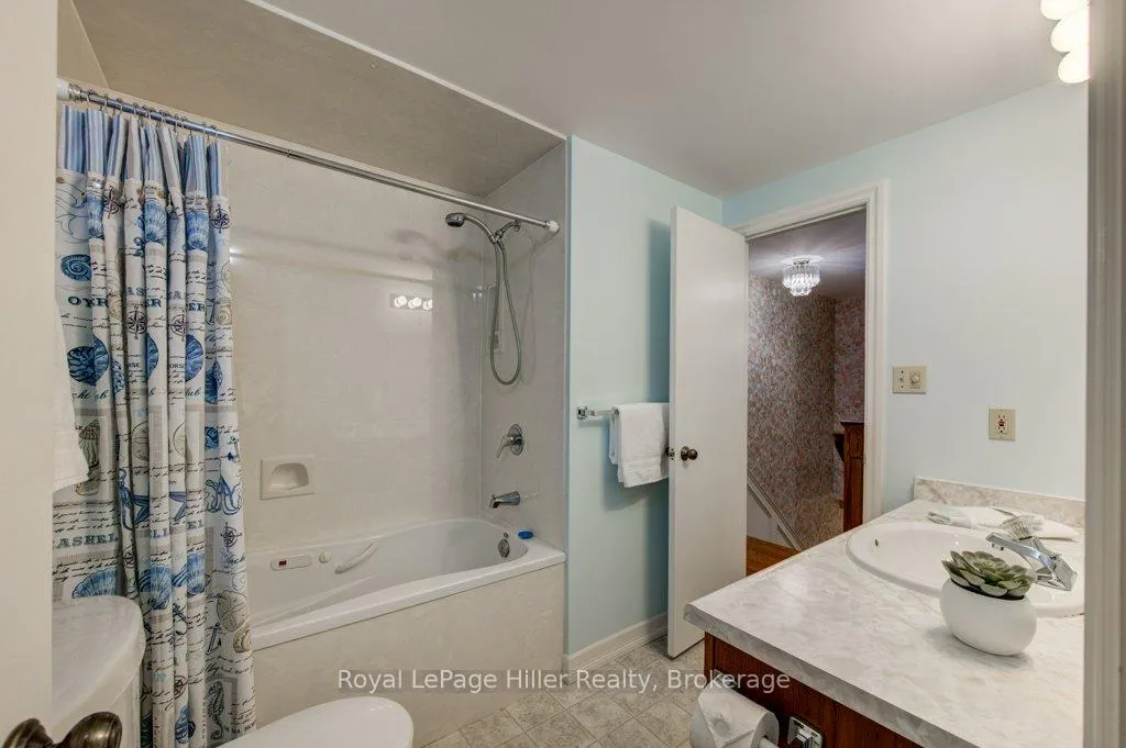 Photo 27 of 84 Franklin Drive, Stratford — HOMEH