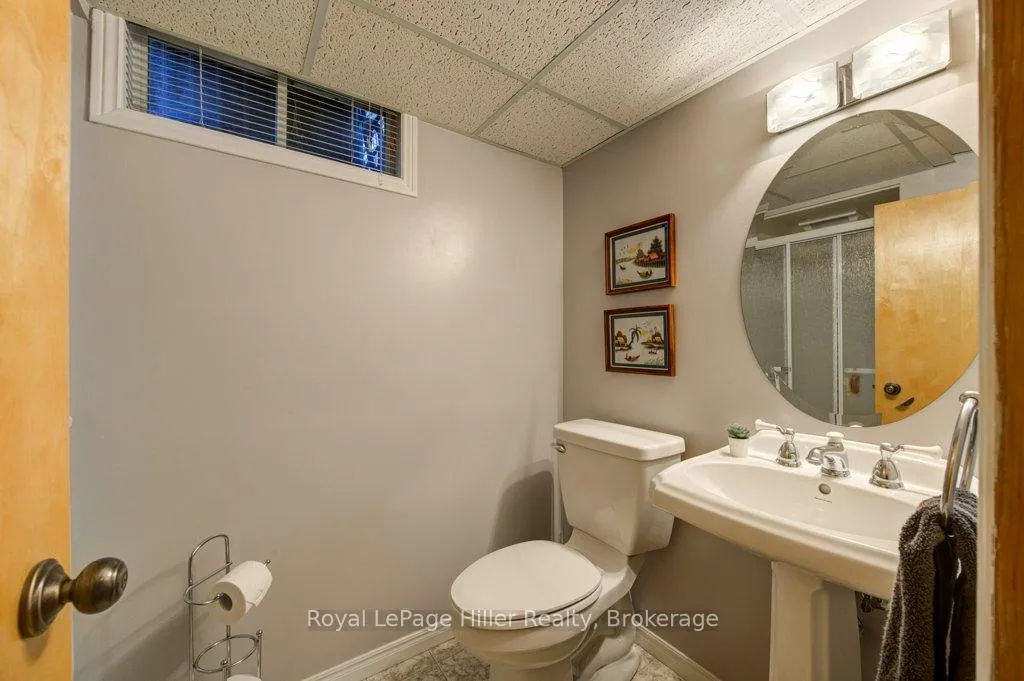 Photo 33 of 84 Franklin Drive, Stratford — HOMEH