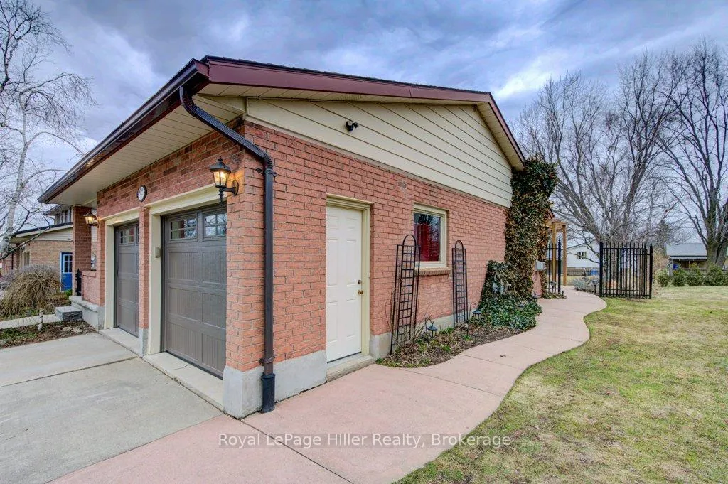 Photo 34 of 84 Franklin Drive, Stratford — HOMEH