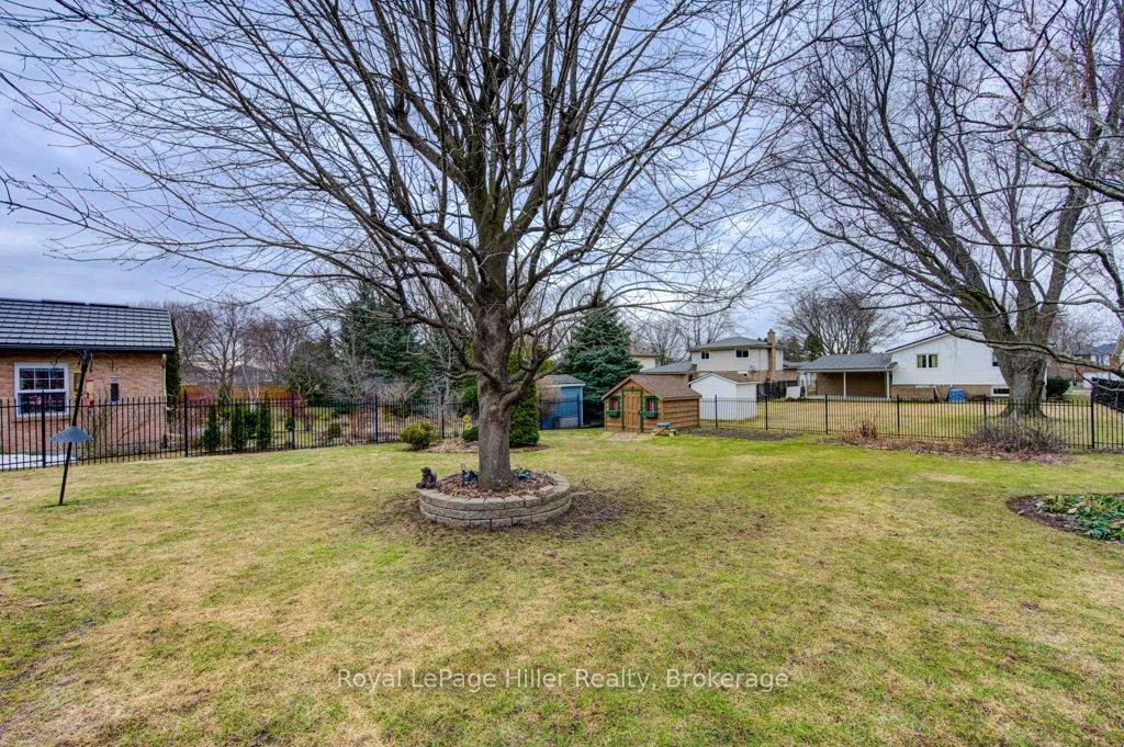Photo 37 of 84 Franklin Drive, Stratford — HOMEH
