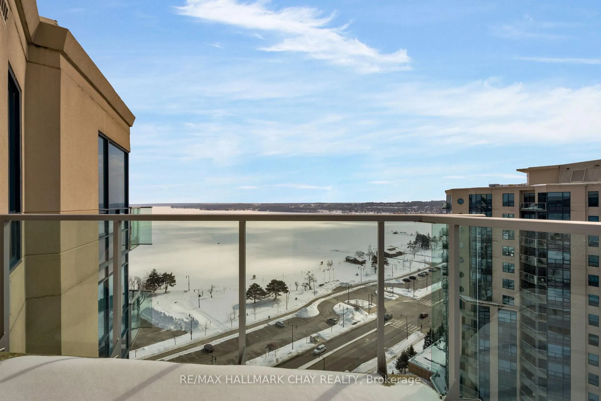 Photo 11 of Unit PH08, 33 Ellen Street, Barrie, City Centre — HOMEH