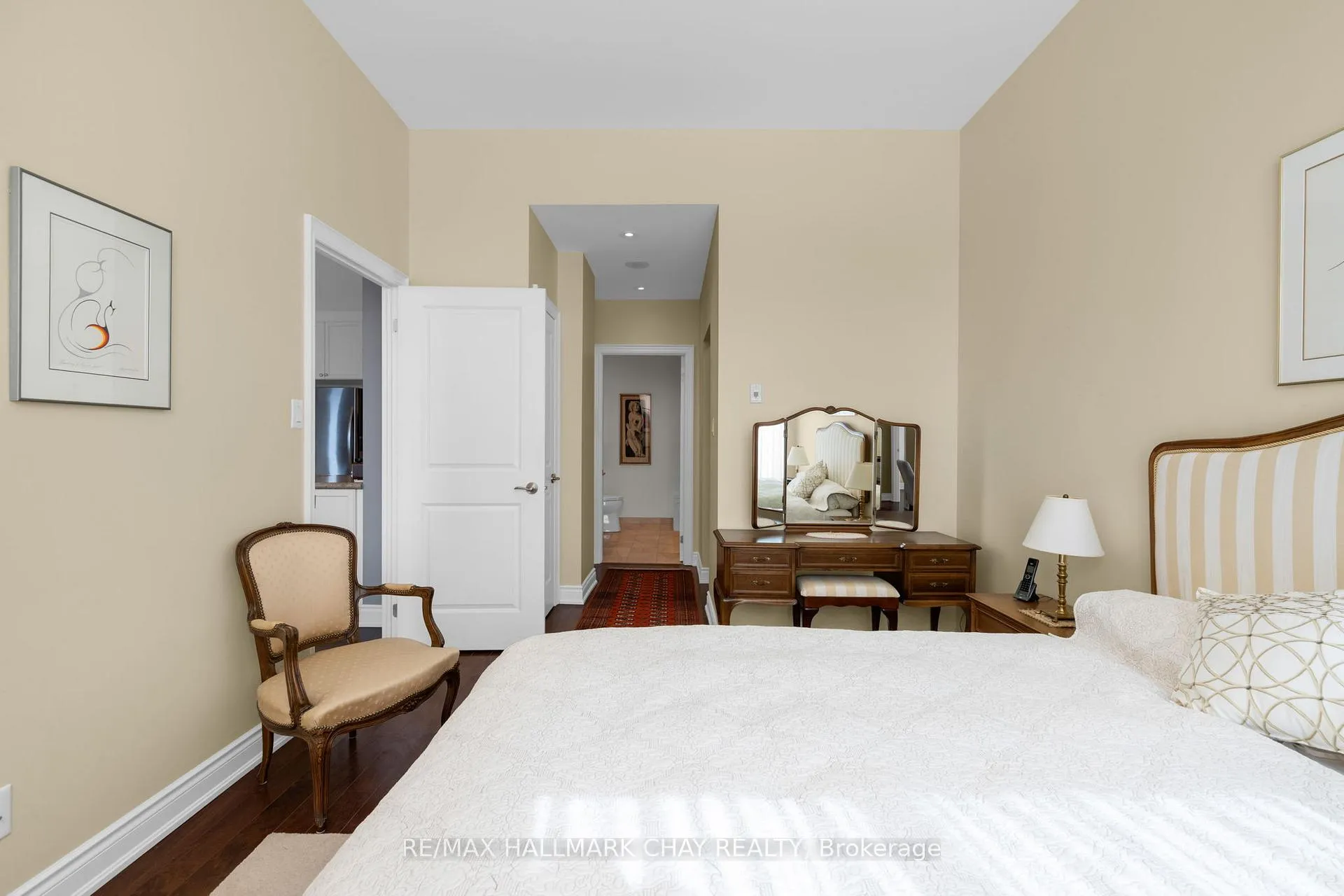 Photo 13 of Unit PH08, 33 Ellen Street, Barrie, City Centre — HOMEH