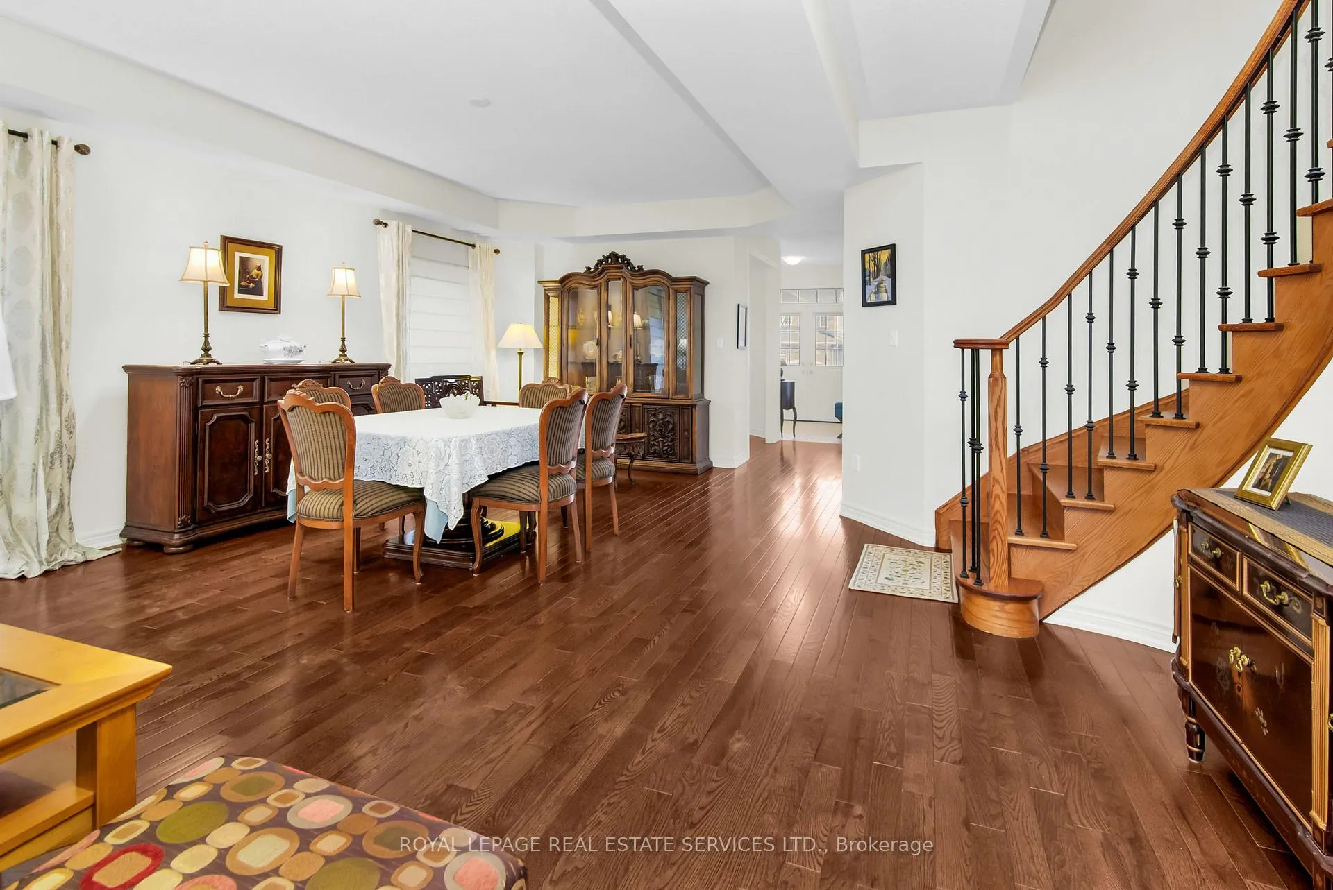 Photo 8 of 1714 Goldsmith Drive, Oshawa, Taunton — HOMEH