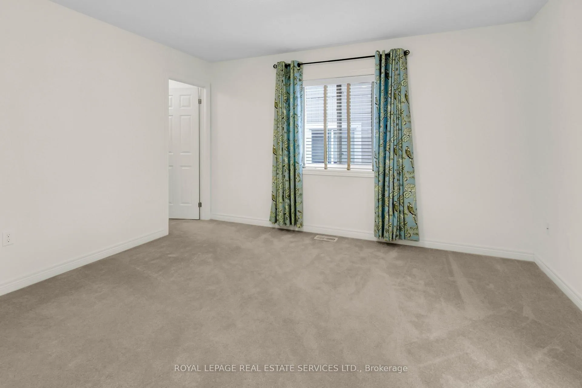 Photo 33 of 1714 Goldsmith Drive, Oshawa, Taunton — HOMEH