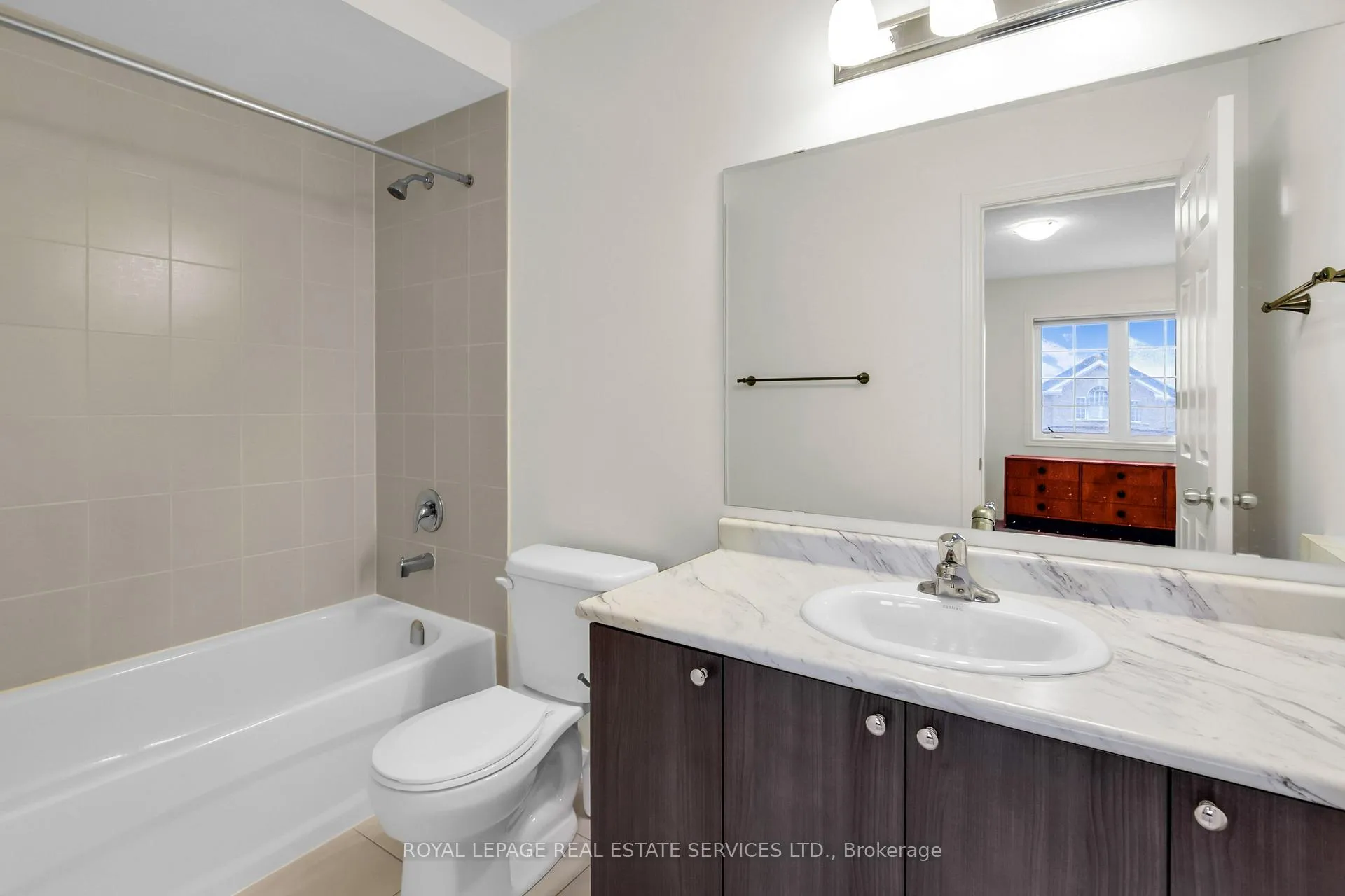 Photo 44 of 1714 Goldsmith Drive, Oshawa, Taunton — HOMEH