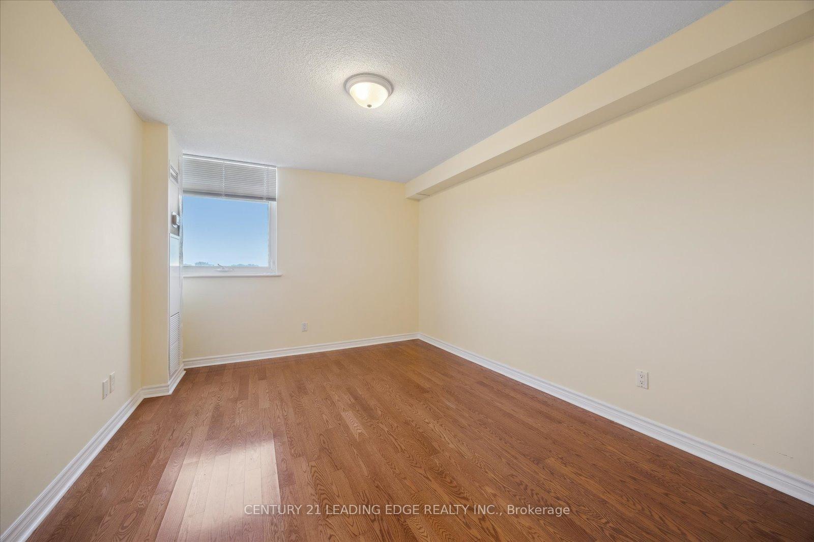 Photo 2 of Unit 1202, 7811 Yonge Street, Markham, Thornhill — HOMEH