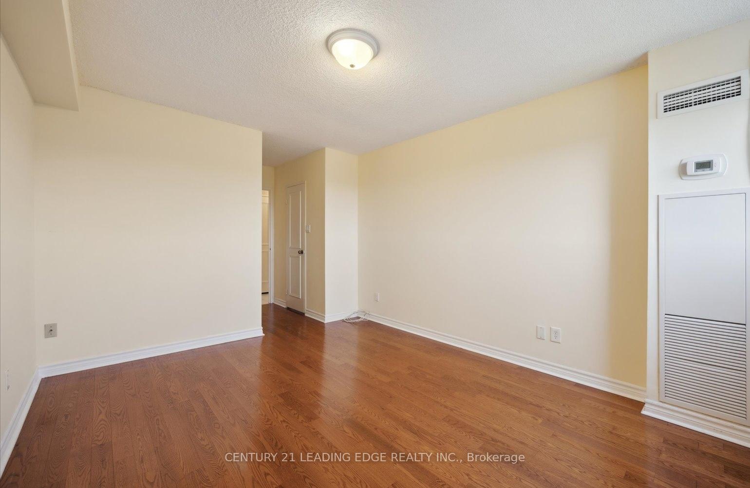 Photo 3 of Unit 1202, 7811 Yonge Street, Markham, Thornhill — HOMEH